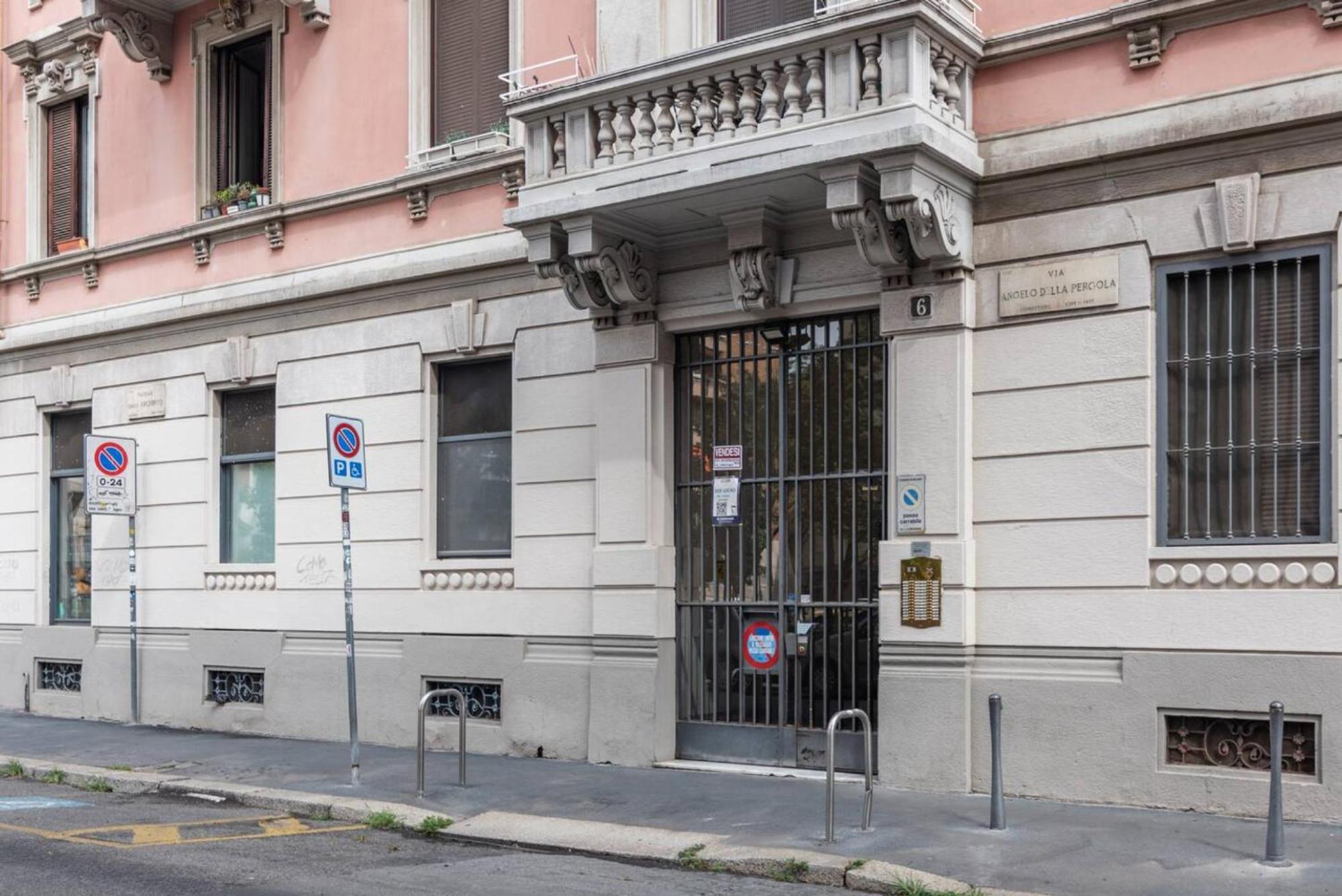 In Piazza A Isola Apartment Milano Ngoại thất bức ảnh